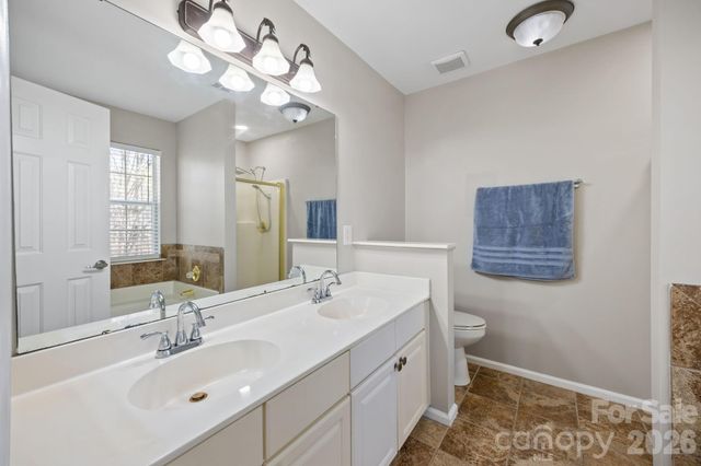 8701 Kirkley Glen Lane, Charlotte, NC 28215