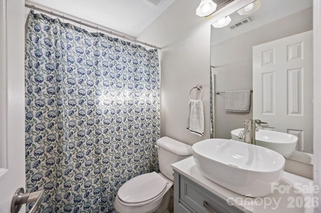 8701 Kirkley Glen Lane, Charlotte, NC 28215