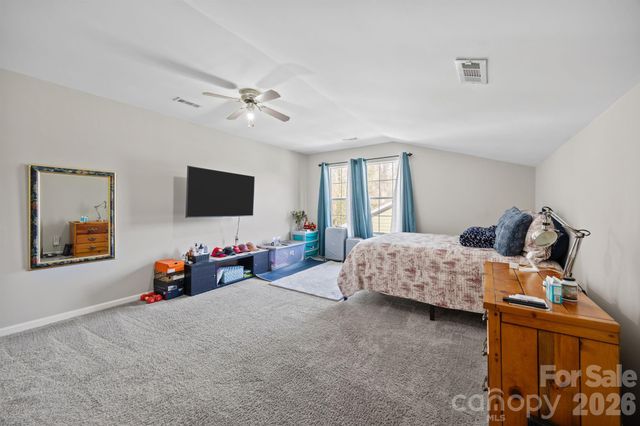 8701 Kirkley Glen Lane, Charlotte, NC 28215