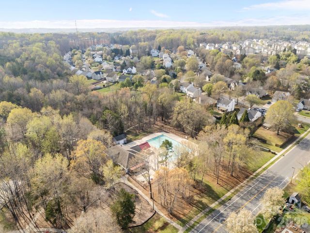 8701 Kirkley Glen Lane, Charlotte, NC 28215