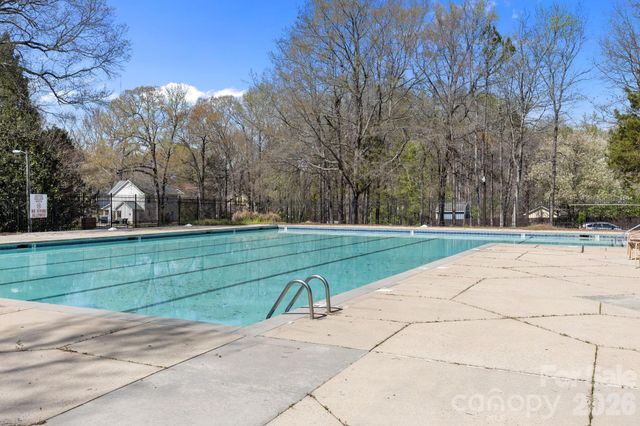 8701 Kirkley Glen Lane, Charlotte, NC 28215