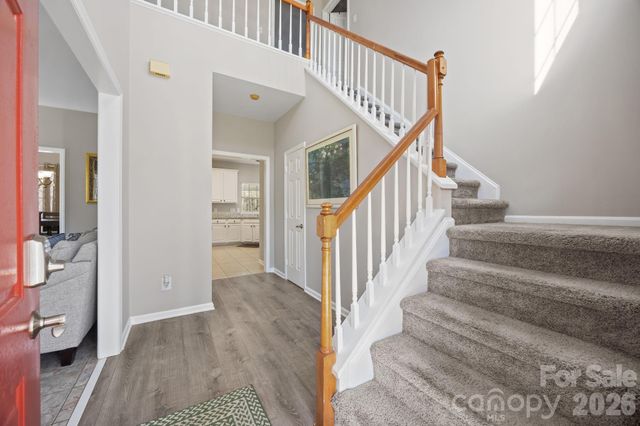 8701 Kirkley Glen Lane, Charlotte, NC 28215