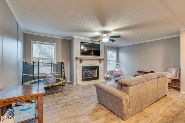 593 Summerville Road, Kingsport, TN 37663