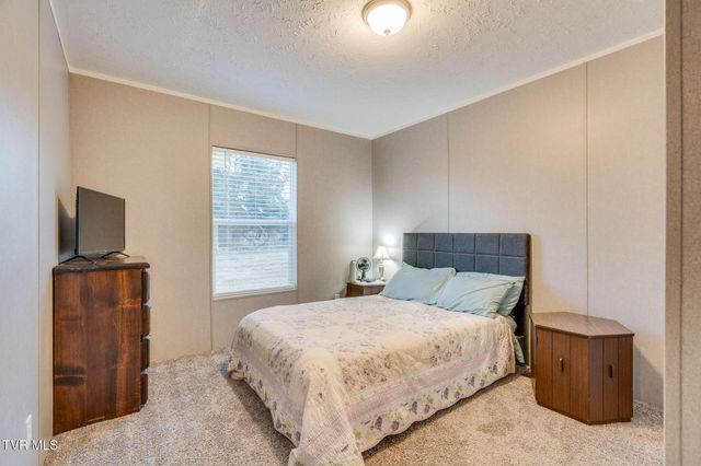 593 Summerville Road, Kingsport, TN 37663