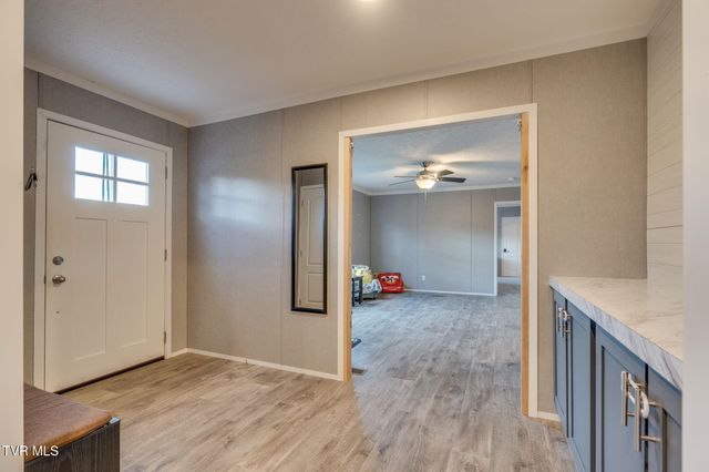 593 Summerville Road, Kingsport, TN 37663