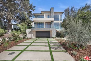 318 S Medio Drive, Los Angeles, CA 90049
