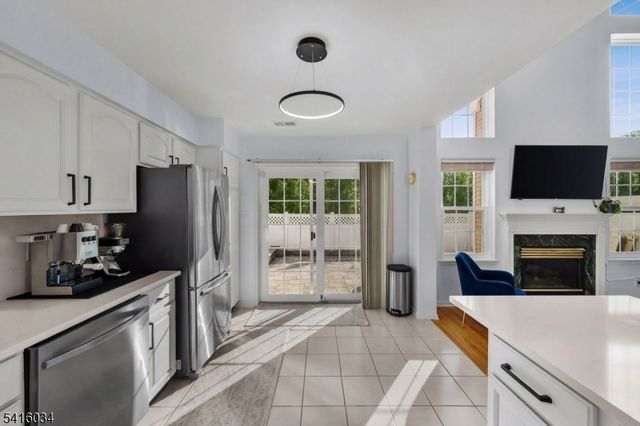 377 Hannah Way, Bridgewater Twp., NJ 08807