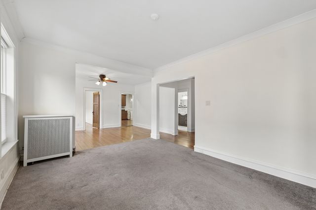 5470 S Woodlawn Avenue 1E, Chicago, IL 60615