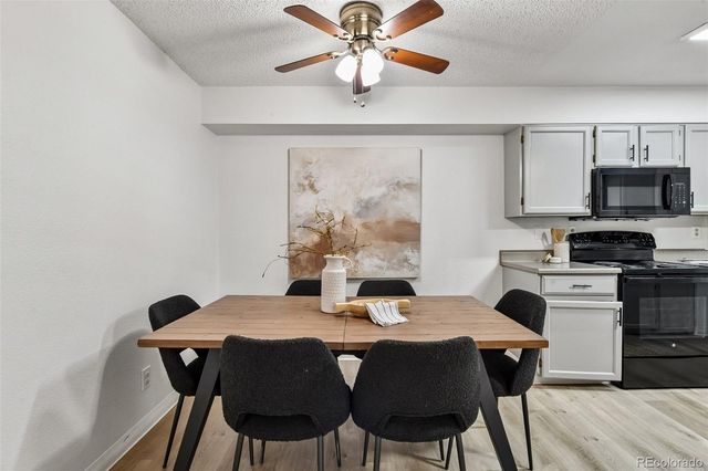 1075 S Elkhart Way 202, Aurora, CO 80012