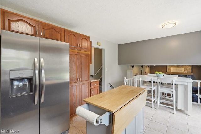 32430 N Roundhead Drive, Solon, OH 44139