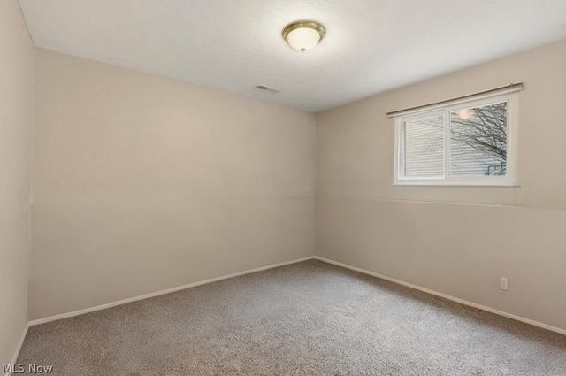 32430 N Roundhead Drive, Solon, OH 44139