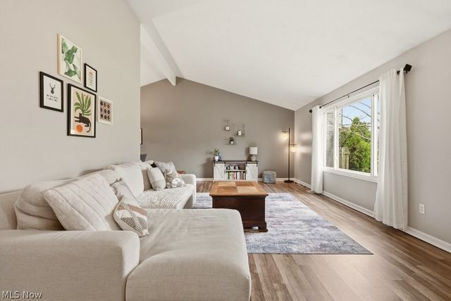 32430 N Roundhead Drive, Solon, OH 44139