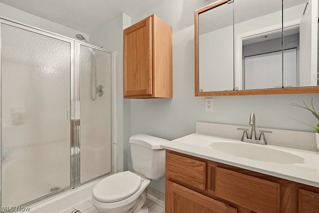 32430 N Roundhead Drive, Solon, OH 44139