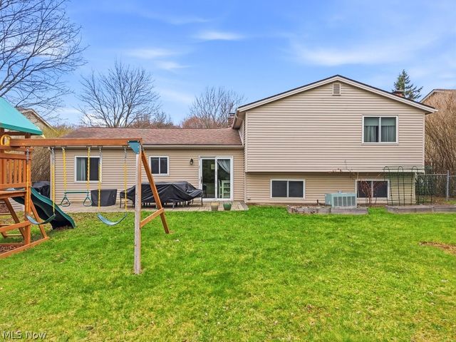 32430 N Roundhead Drive, Solon, OH 44139