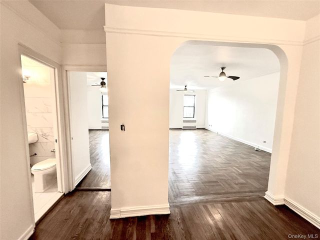 4720 42nd Street 5G, Sunnyside, NY 11104