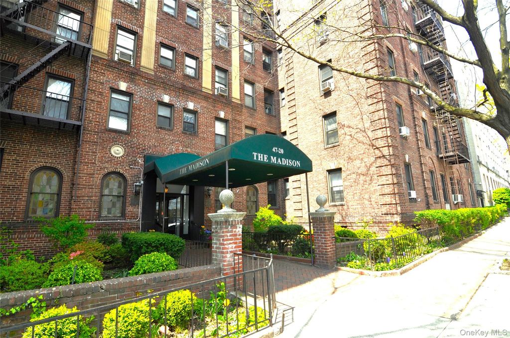 4720 42nd Street 5G, Sunnyside, NY 11104