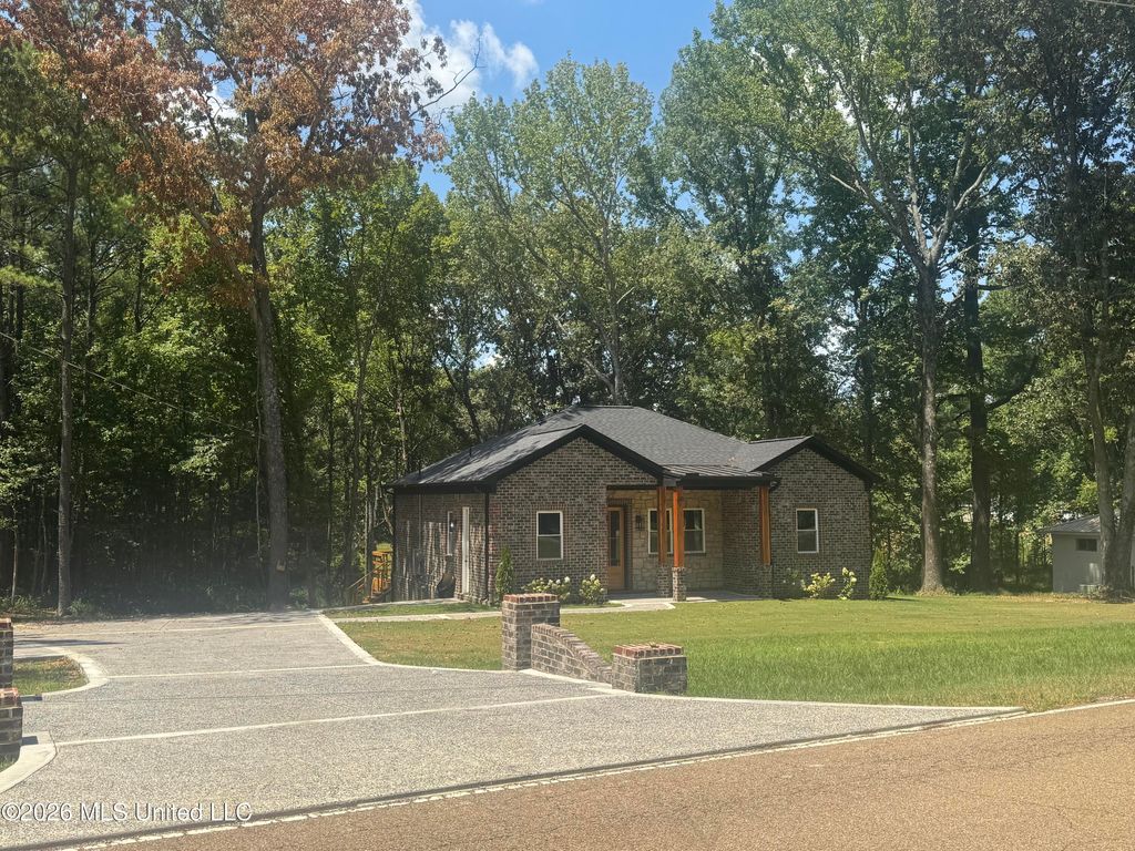 350 Taska Road, Red Banks, MS 38661 — photo 2
