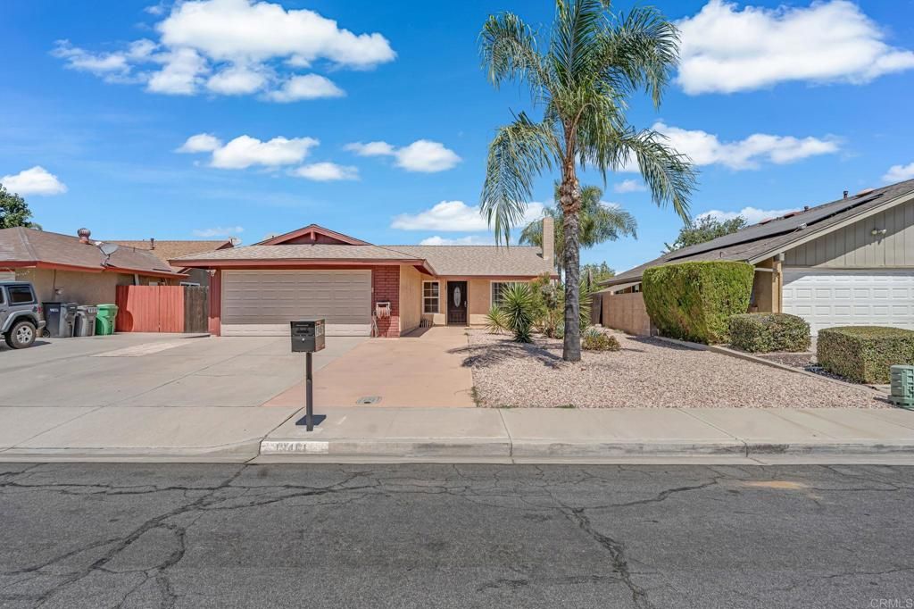 13461 Larkhaven Dr, Moreno Valley, CA 92553 — exterior