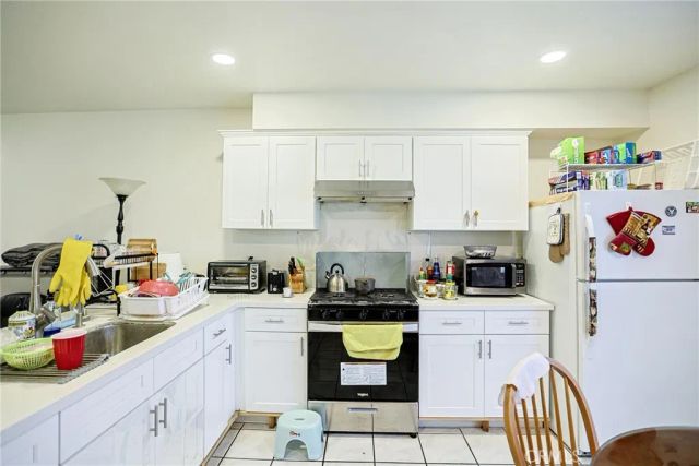 13711 Magnolia, Garden Grove, CA 92844