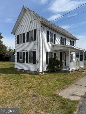 6 E 4TH ST, Blades, DE 19973