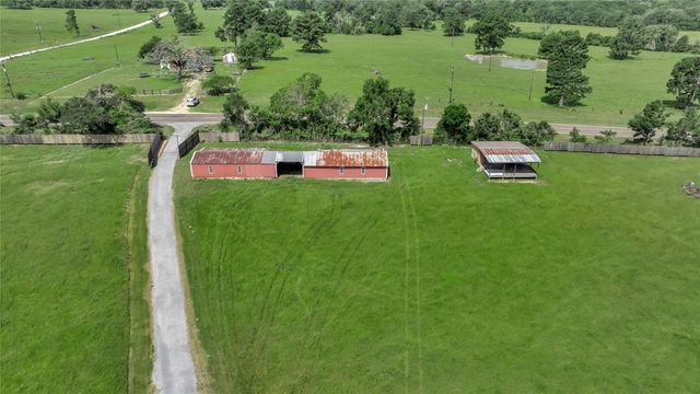 15184 Fm 2620, Bedias, TX 77831