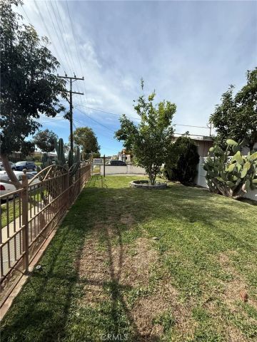 4081 Broadway, Huntington Park, CA 90255