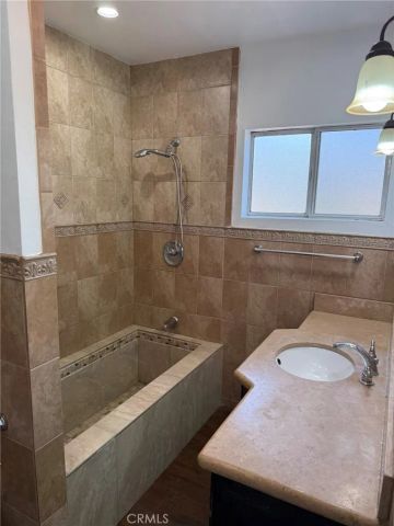 4081 Broadway, Huntington Park, CA 90255