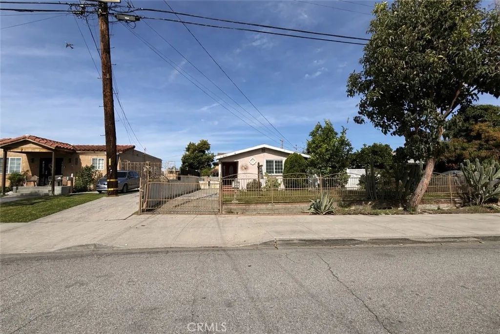 4081 Broadway, Huntington Park, CA 90255
