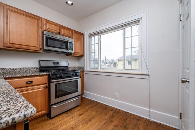 23725 Elmira Street, St Clair Shores, MI 48082