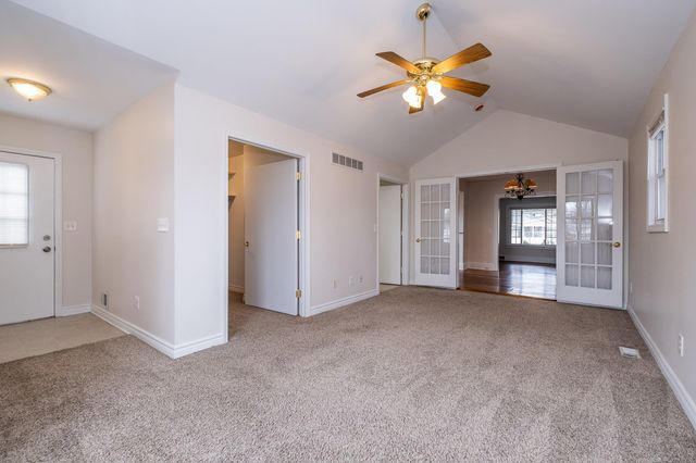 23725 Elmira Street, St Clair Shores, MI 48082