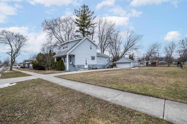 23725 Elmira Street, St Clair Shores, MI 48082
