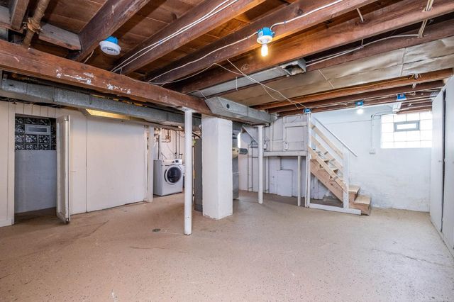 23725 Elmira Street, St Clair Shores, MI 48082