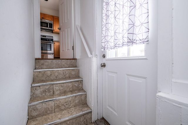 23725 Elmira Street, St Clair Shores, MI 48082