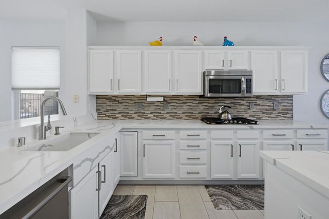 36493 Fan Palm Way, Palm Desert, CA 92211