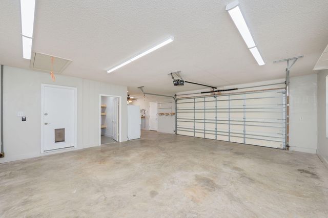 402 Ten Lake Drive, Defuniak Springs, FL 32433