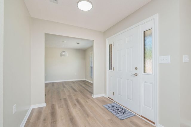 402 Ten Lake Drive, Defuniak Springs, FL 32433