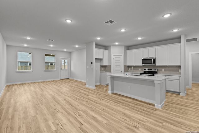 8424 Rocket View, San Antonio, TX 78263