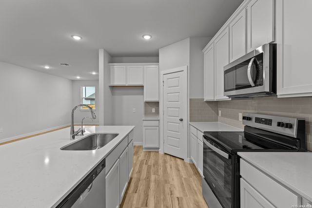 8424 Rocket View, San Antonio, TX 78263