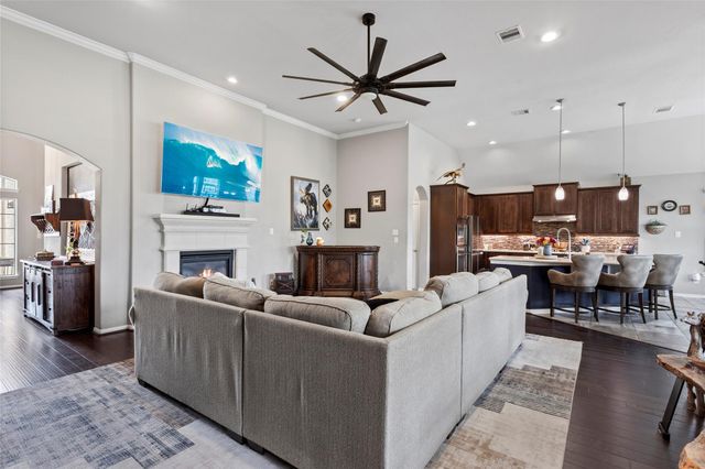 4214 Evergreen Drive, Friendswood, TX 77546