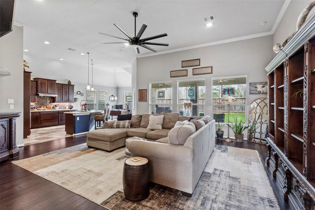 4214 Evergreen Drive, Friendswood, TX 77546