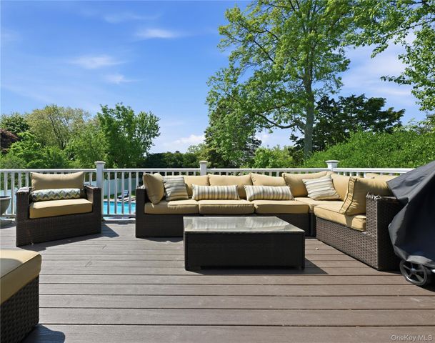 2998 Joyce Lane, Merrick, NY 11566