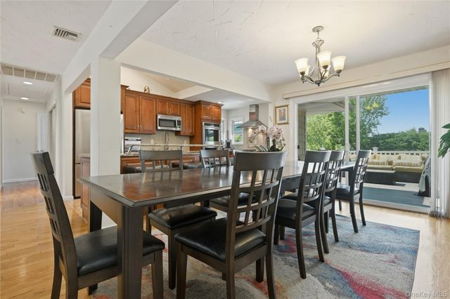 2998 Joyce Lane, Merrick, NY 11566