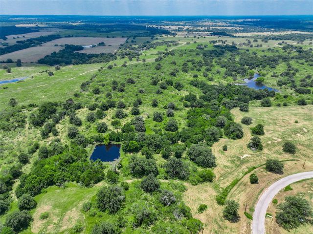 159 Starlight Path, Red Rock, TX 78662