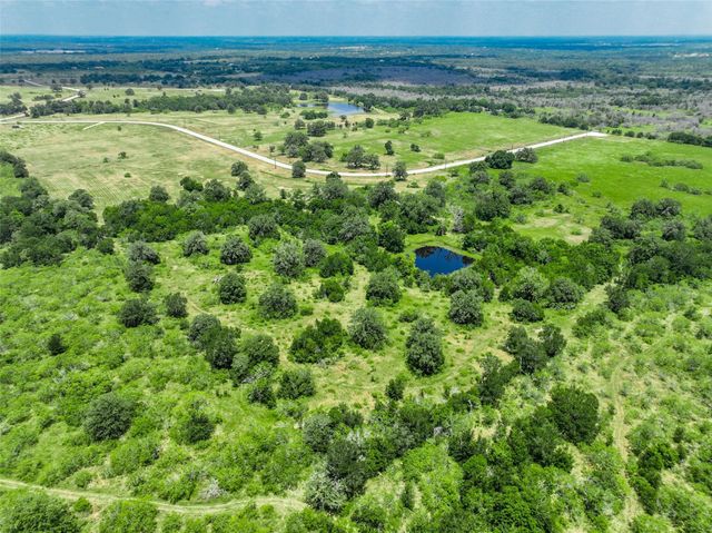 159 Starlight Path, Red Rock, TX 78662