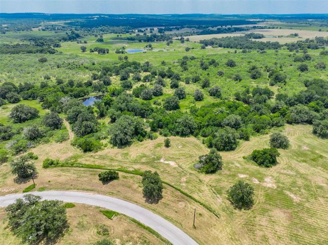 159 Starlight Path, Red Rock, TX 78662