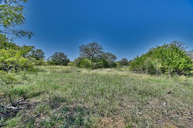 159 Starlight Path, Red Rock, TX 78662
