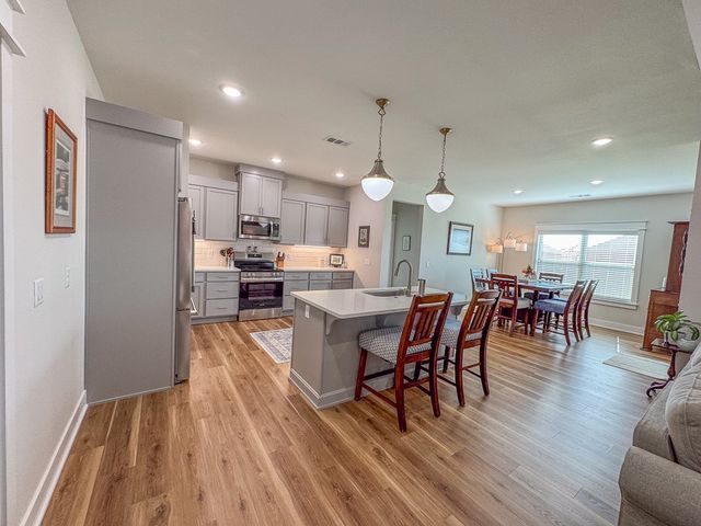 171 N Banner Avenue, Farmington, AR 72730