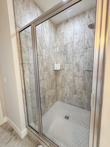 171 N Banner Avenue, Farmington, AR 72730