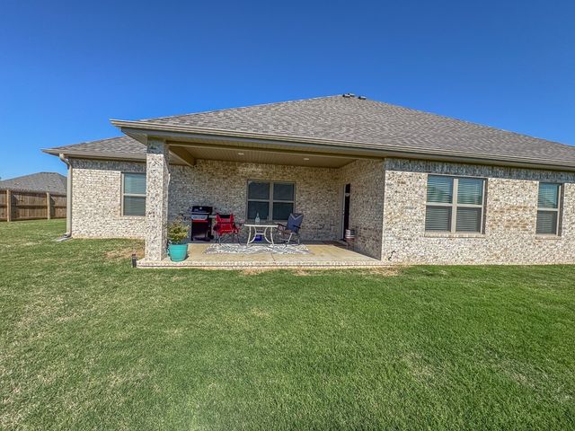 171 N Banner Avenue, Farmington, AR 72730