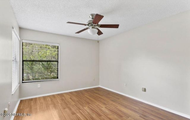 10259 CLASSIC OAK Road N, Jacksonville, FL 32225